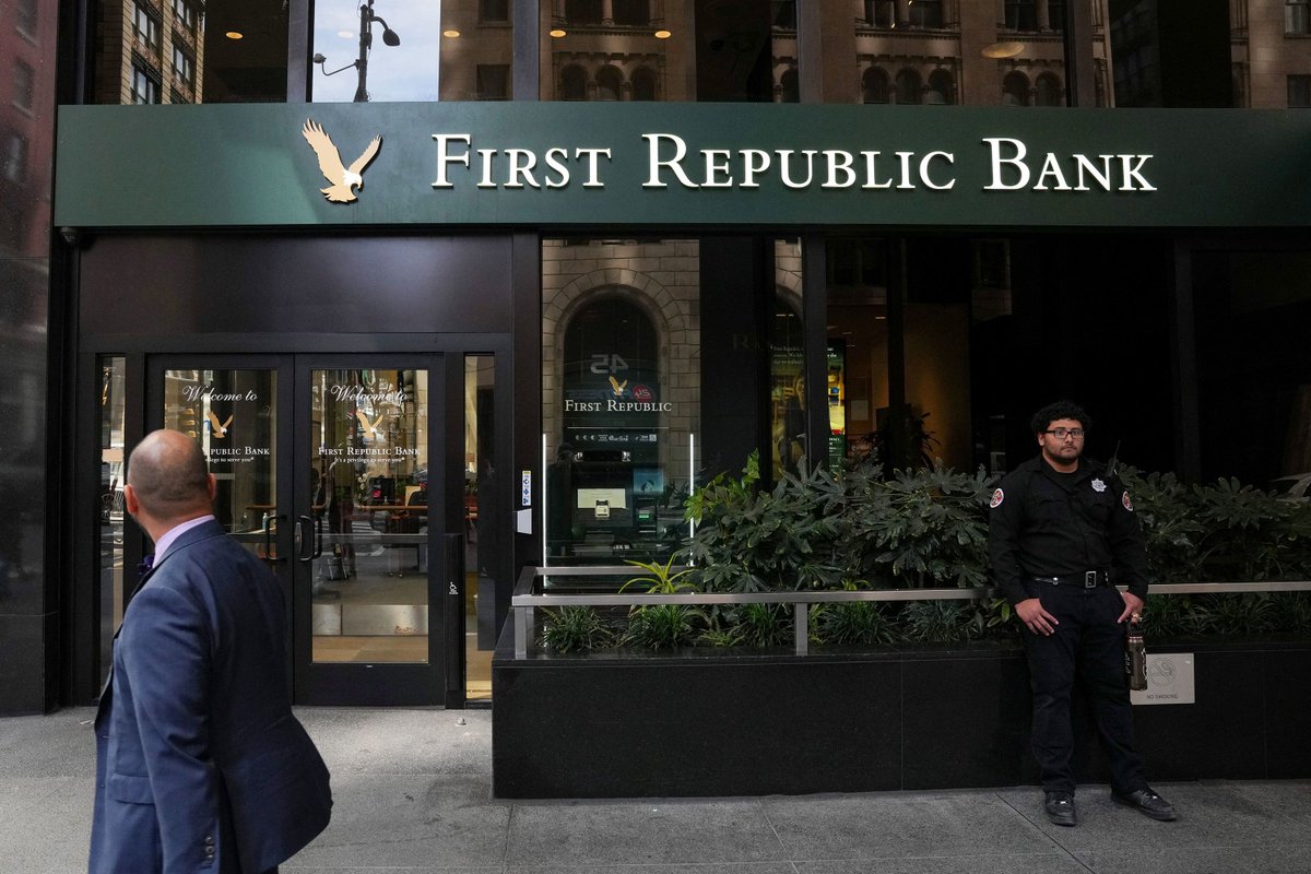 simonateba's tweet photo. Some might view the seizure and sale of First Republic Bank to JPMorgan as very dubious, almost a scam. Consider these facts: The acquisition involves $92 billion in deposits and approximately $173 billion in loans. Furthermore, the FDIC will share losses with JPMorgan on First Republic's loans and offer $50 billion in financing. To sum up, there are $92 billion in deposits/assets and $173 billion in loans/losses, with the Biden administration sharing losses and contributing $50 billion in financing. This constitutes a bailout!

https://t.co/gqRjMbsGUh