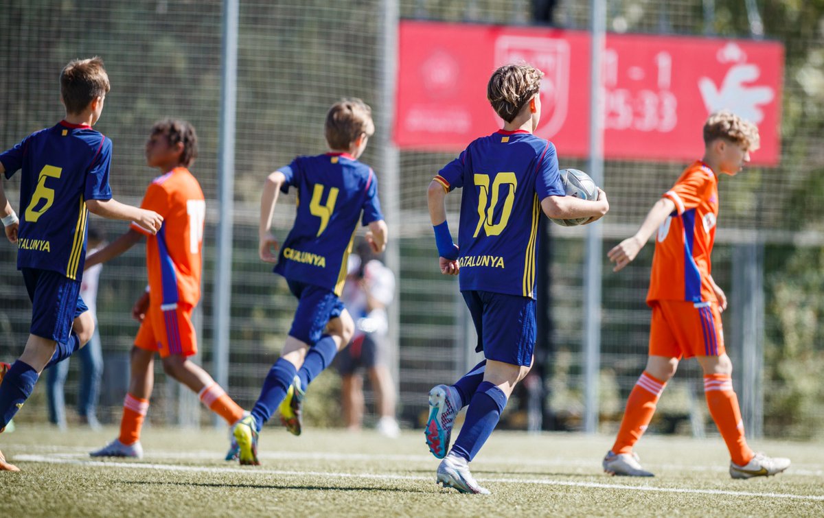 FCF_CAT's tweet photo. ๐ #sub12M
โฐ FINAL!
Ens quedem a les portes de la ๐ณ๐ถ๐ป๐ฎ๐น
#Catalunya 1โฃ๐2โฃ @FFCV_info
โฝ๏ธ Hugo Chacรณn
Cap ben amunt, nois! ๐ก๐ด
#SeleccionsCAT https://t.co/LwfyRzZDPs