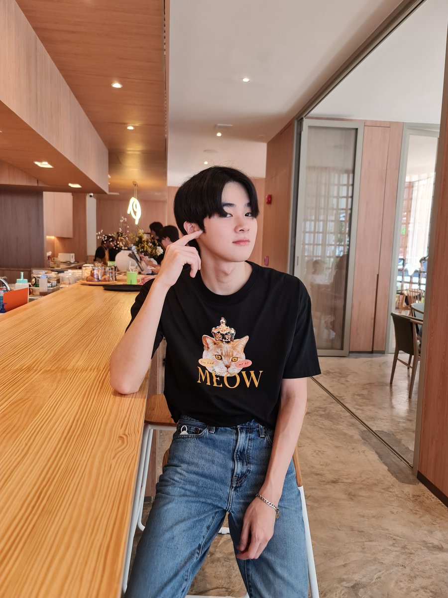 bomm_u's tweet photo. ว่าจะไว้ผมยาวละครับ 😆🤣 #bommu #ชาวมุ https://t.co/toi3hYEPLX