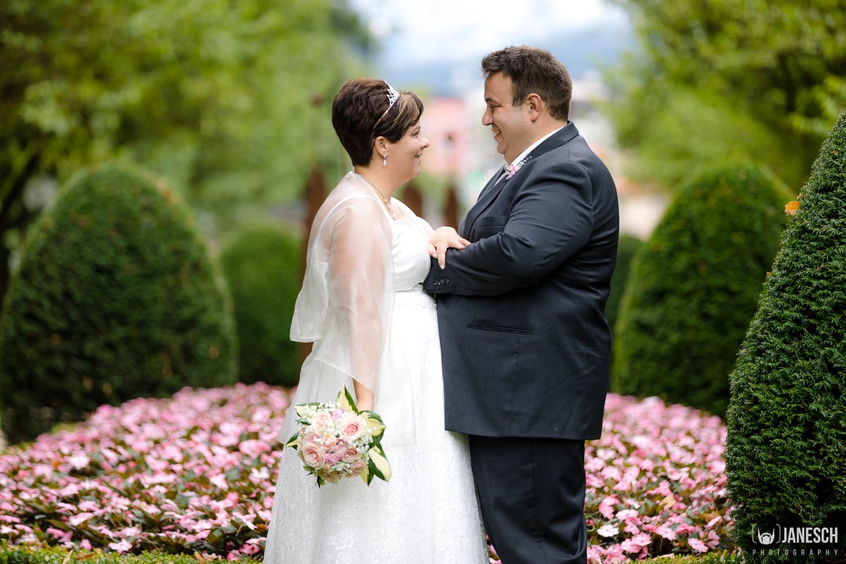 djaneschphoto's tweet photo. #hochzeit cornelia & thomas
#wedding #braut #bride #bräutigam #braeutigam #groom #verbundenheit #connectedness #einheit #unit #liebe #love #endlessface #portraitphotographer #loves_portrait #kaerntengoodlife #visitcarinthia #instagood #tbt #photooftheday #picoftheday #photography https://t.co/pC8RtZe3hg