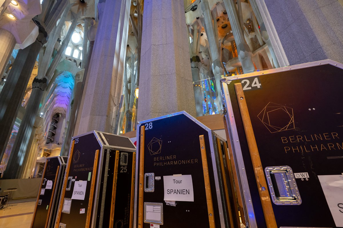 BerlinPhil's tweet photo. We just can’t get enough of the beauty of La Sagrada Família – have you ever seen a backstage area this spectacular? #europakonzert23
📷 Monika Ritterhaus https://t.co/6gDWy5UXDF