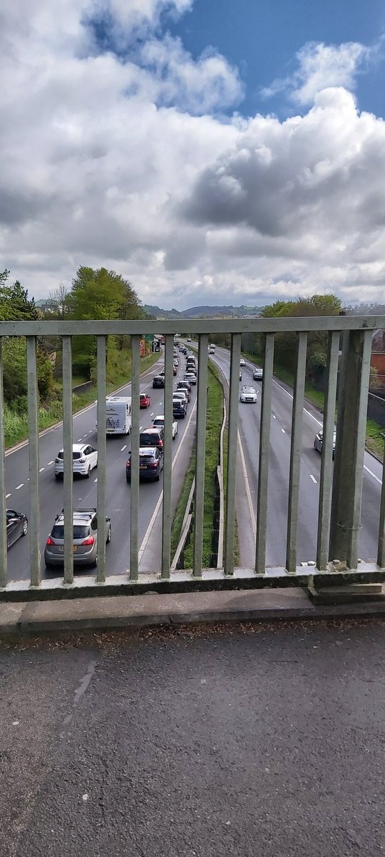 Caroline4wales's tweet photo. @CarmsCouncil @WelshBlood Traffic both ways if hospital is moved further down then it will surely cost lives no ambulance will get through https://t.co/iQTPtD39Dz