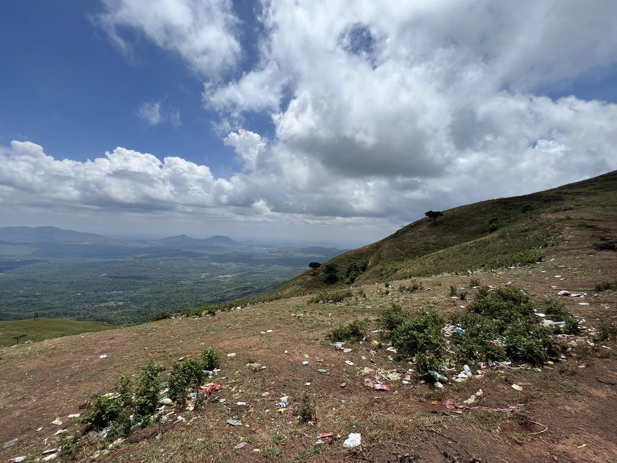 Shiv Aroor on X: 🤬🤬🤬 How to stop our people from treating the hills  this way? Shocking levels of littering & plastic filth at Karnataka's  tallest mountain range in Chikkamagaluru. t.coHpIcqSEdC8 