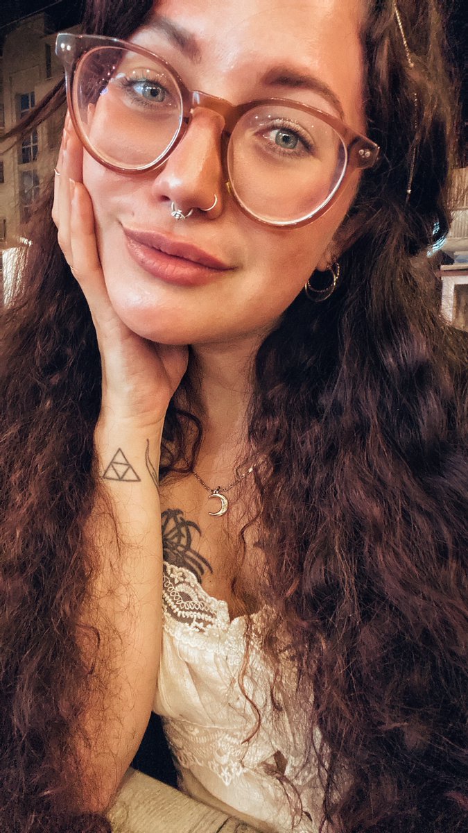 cosyoats's tweet image. Hiii~
Looking for moots with similar interests 🌼

🌻 stardew valley &amp;amp; cosy games
🧳 traveling
🥮 cooking &amp;amp; baking
📔 vintage books &amp;amp; fashion
🧶 cottagecore &amp;amp; cosycore
🎨 art &amp;amp; poetry
🌞 slow living &amp;amp; nature
🍁 movies &amp;amp; tv shows

rt/follow for a follow back 💛
I promise I am fun!