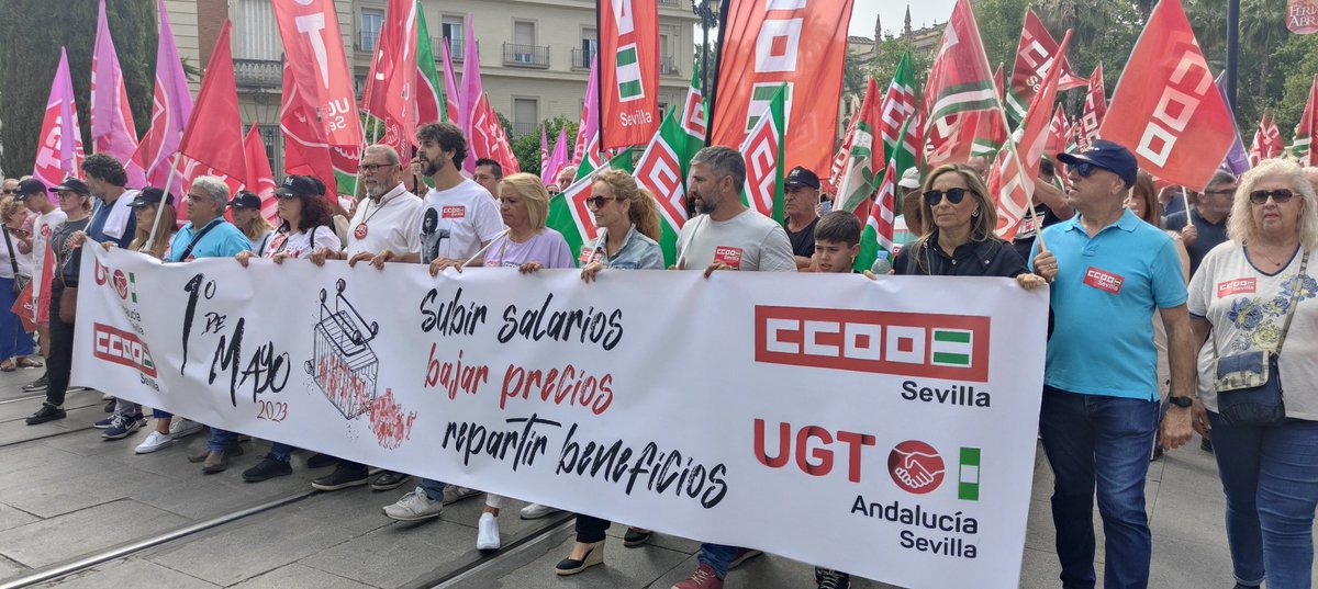 JuanmaDiazGines's tweet photo. 👉 Salimos a manifestarnos como reconociento a todas las personas trabajadora.
 
#DiaDelTrabajador 
@maspaisAND https://t.co/F1FWO9MfC4