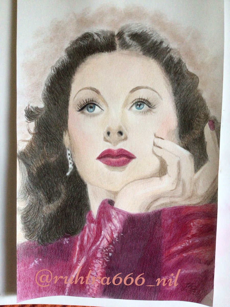 #newdrawing of #beautifulactress and #inventor #hedylamarr  is finished. #portrait #Pencildrawing #myart #ArtistOnTwitter
