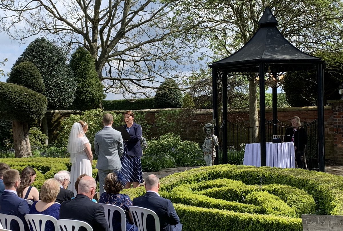 BlakelandsCH's tweet photo. @EnjoyStaffs Here at Blakelands we proudly have Staffordshire Knot topiary  displayed in the gardens, visible at all out outdoor wedding ceremonies #stafforshireday https://t.co/Zi2WCAo8hR