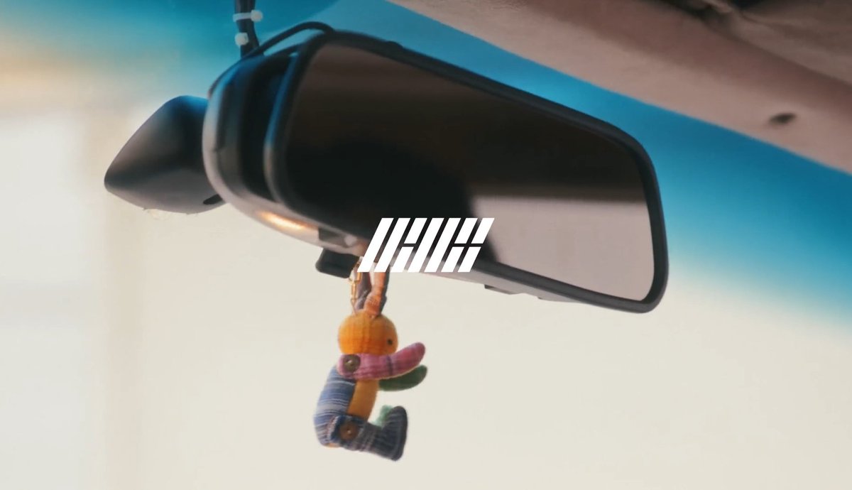 dumbaikon's tweet photo. ALL THESE HINTS? i know they'll be going back to their past mvs and recollect their past years memories 🥹

iKON U MV TEASER
#iKON_TakeOff_D3 https://t.co/DZCulqy7RM