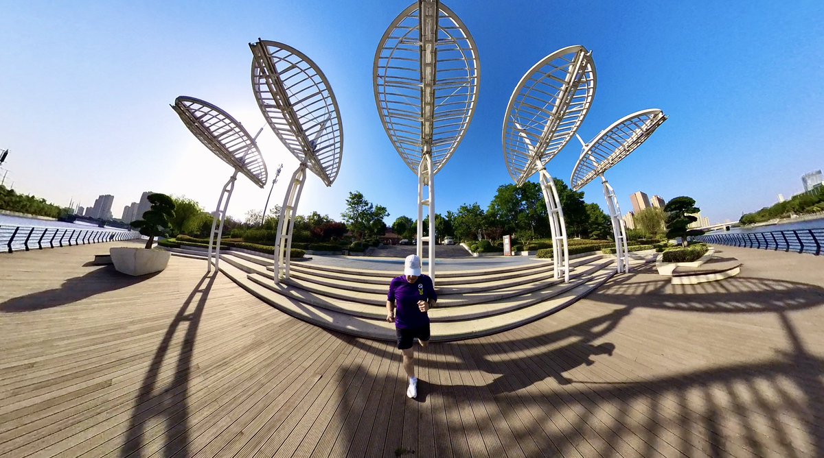 hisnibsjones's tweet image. It was a sunny start to International Workers Day in Jinan ☀️