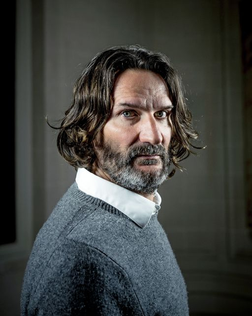 pierpi13's tweet image. “Sono un pubblicitario: ebbene sì, inquino l’universo.
Io sono quello che vi vende tutta quella merda.
Quello che vi fa sognare cose che non avrete mai.
Cielo sempre blu, ragazze sempre belle, una felicità perfetta, ritoccata in Photoshop. Immagini leccate, musiche nel vento.…