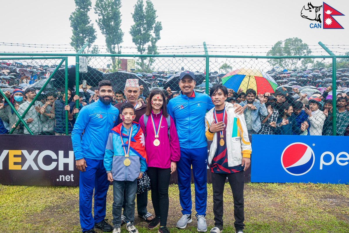gyanu_gm11's tweet photo. This is what an overwhelming passion for cricket looks like! 
At times, it's hard to believe how much love we receive from #NepalCricket fans. I would like to thank each and every one of you who stood there at the ground to support us despite the tough weather.👏🇳🇵🙏 https://t.co/LEtGppZc0s