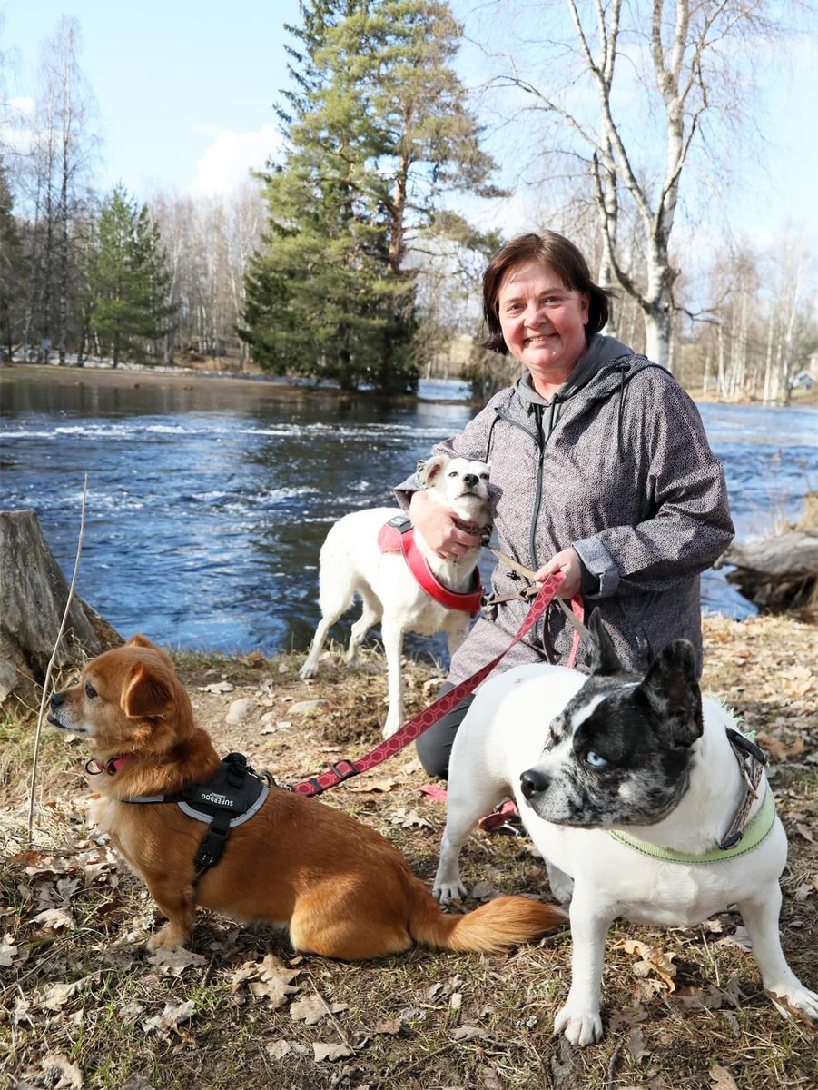 Vuoden parkanolainen on Anne Kuusisalo, jota valinnan suorittanut LC Parkano kiittää monipuolisesta vapaaehtoistyöstä ja varsinkin ukrainalaisten auttamisesta. Lämpimät onnittelut 🌹 #parkano #vuodenparkanolainen 
m.facebook.com/story.php?stor…