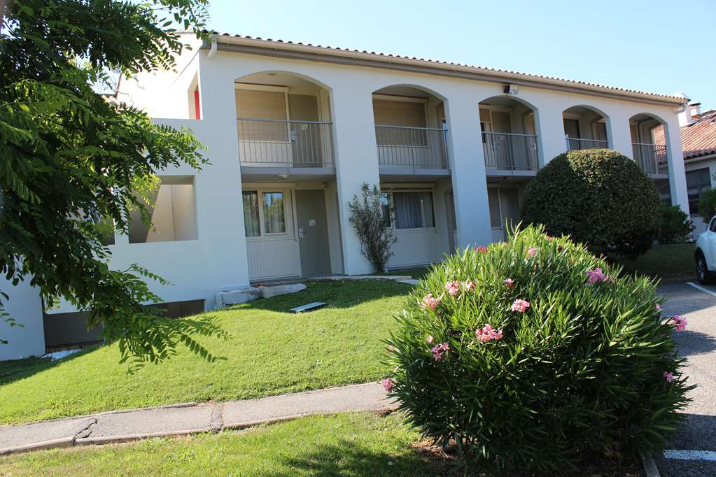 Fdesouche.com est une revue de presse tweet media