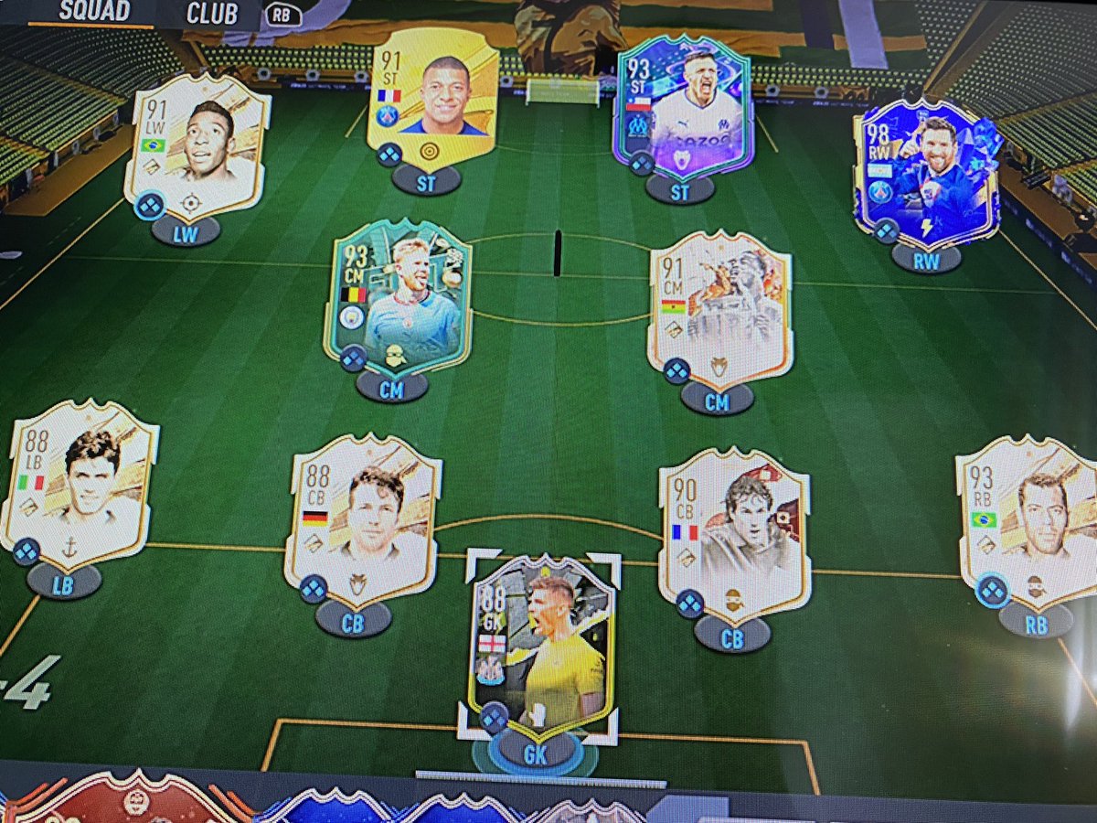 Mason489744032's tweet photo. @FUTWORKSHOP How do I get more chemistry in my team https://t.co/tMDUTor7o6
