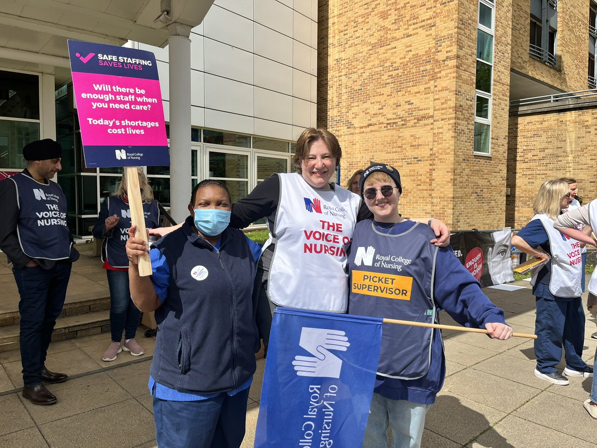 karin_gerber's tweet photo. #safetycriticalprofession #MayDay2023 #NHSStrike @theRCN @BACCNUK https://t.co/pPNNKOSNEU