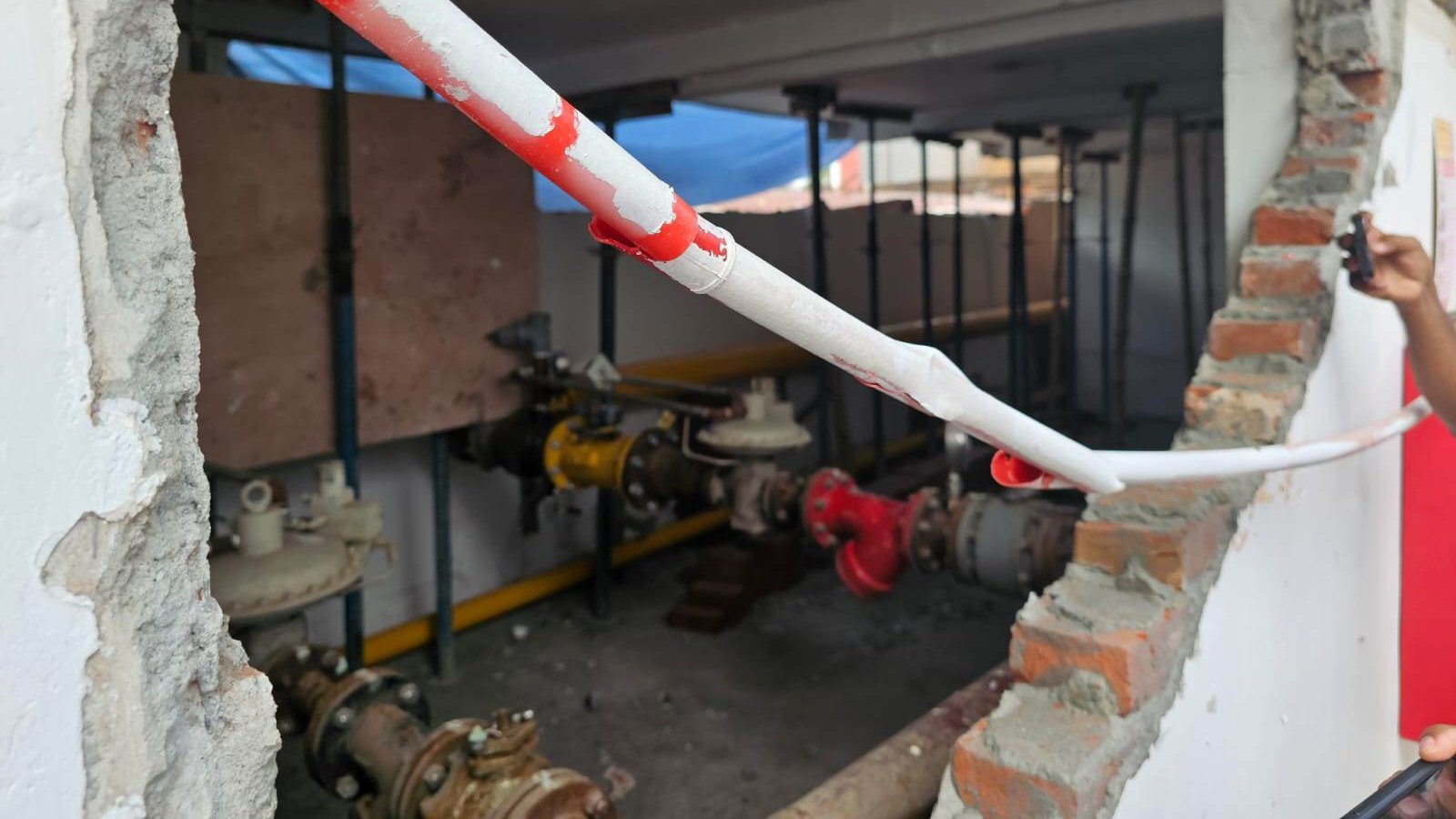 কাশিমপুরে কারখানায় বিস্ফোরণ দগ্ধ ১২, আহত ১০