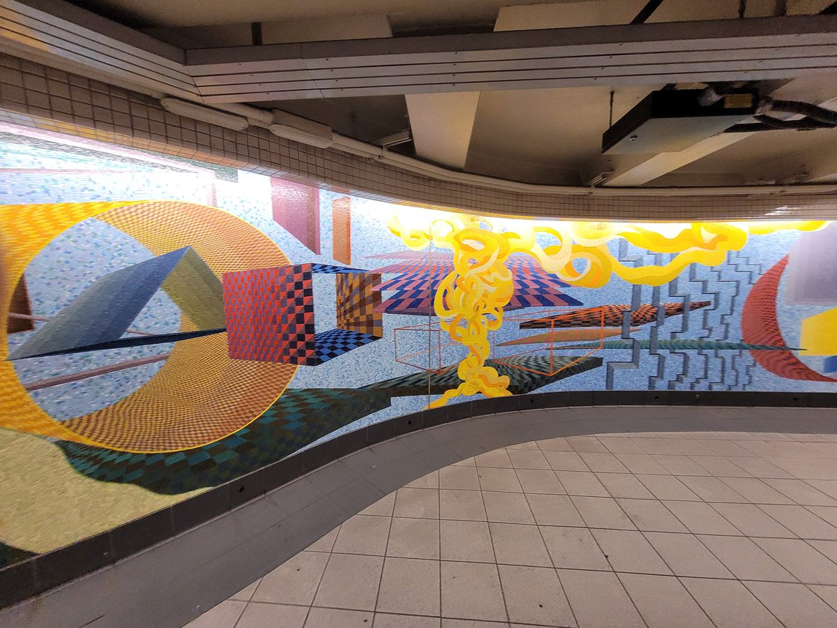 More city pics from yesterday. Lexington & 53rd's mural is stunning. 
#nyc #nycsubway #trainstation #trainart #subwayart #illustration #nycmural #nycartist #newyorkcity #photography