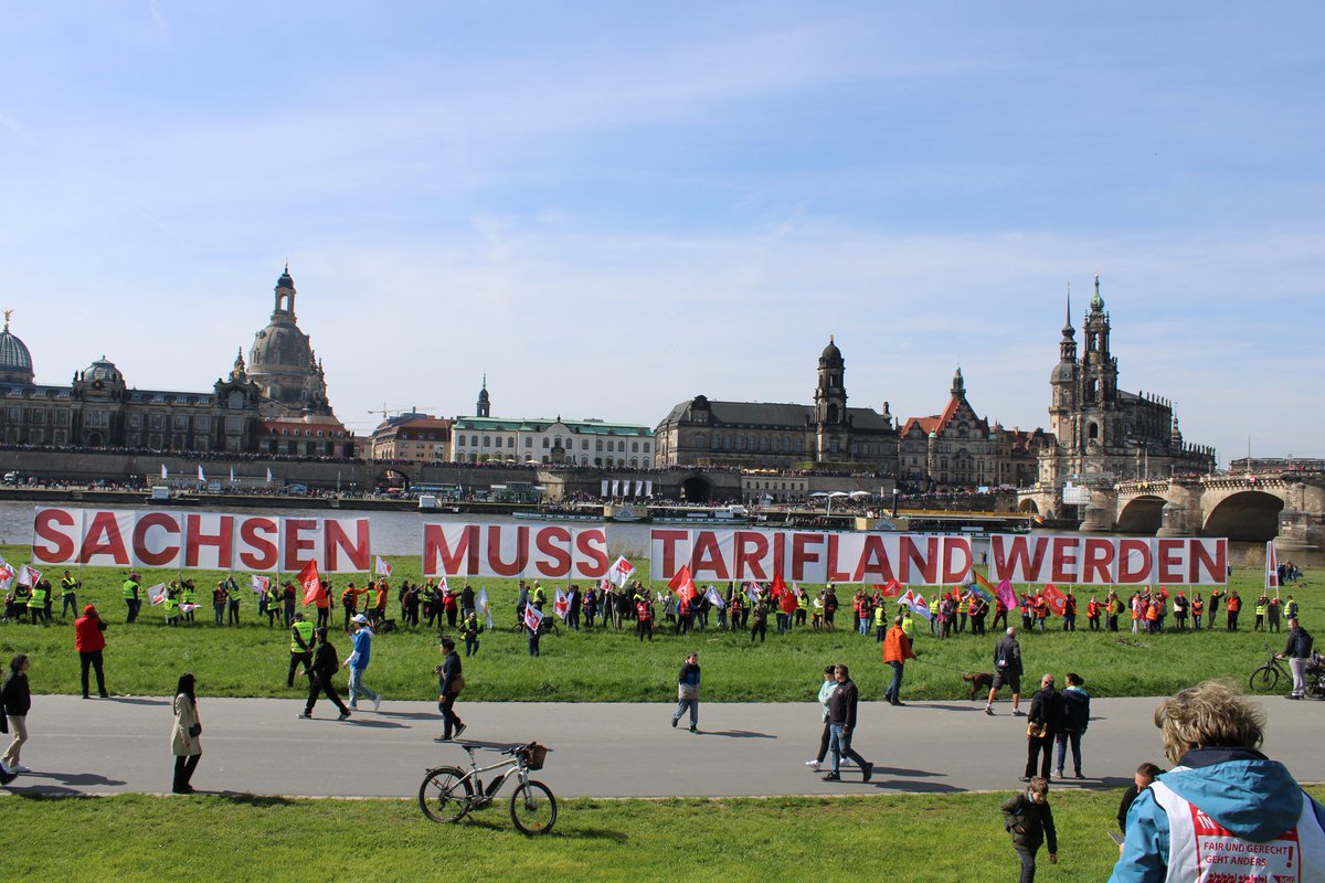 Heute Morgen mit @dgb_sachsen und @NggOst in den 1. Mai gestartet. Ich wünsche euch einen schönen Tag der Arbeit. 
#UngebrochenSolidarisch #dd0105