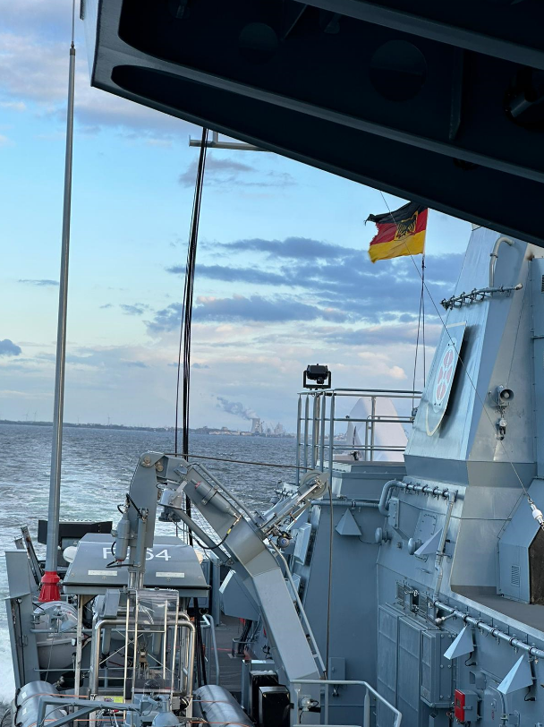 deumarfor's tweet photo. As of today, #AURORA23 will be joined by additional interanational maritime units from 🇫🇷 🇩🇪 🇱🇻 🇱🇹 🇬🇧 🇺🇸.
#DEUMARFOR coordinats the support to 🇸🇪 during the exercise – we defend Sweden #together.
@AuroraSteand
@Forsvarsmakten
@hms_albion
@Com1DEUCorvSqn
@MarineNationale https://t.co/k6E6XcFje8