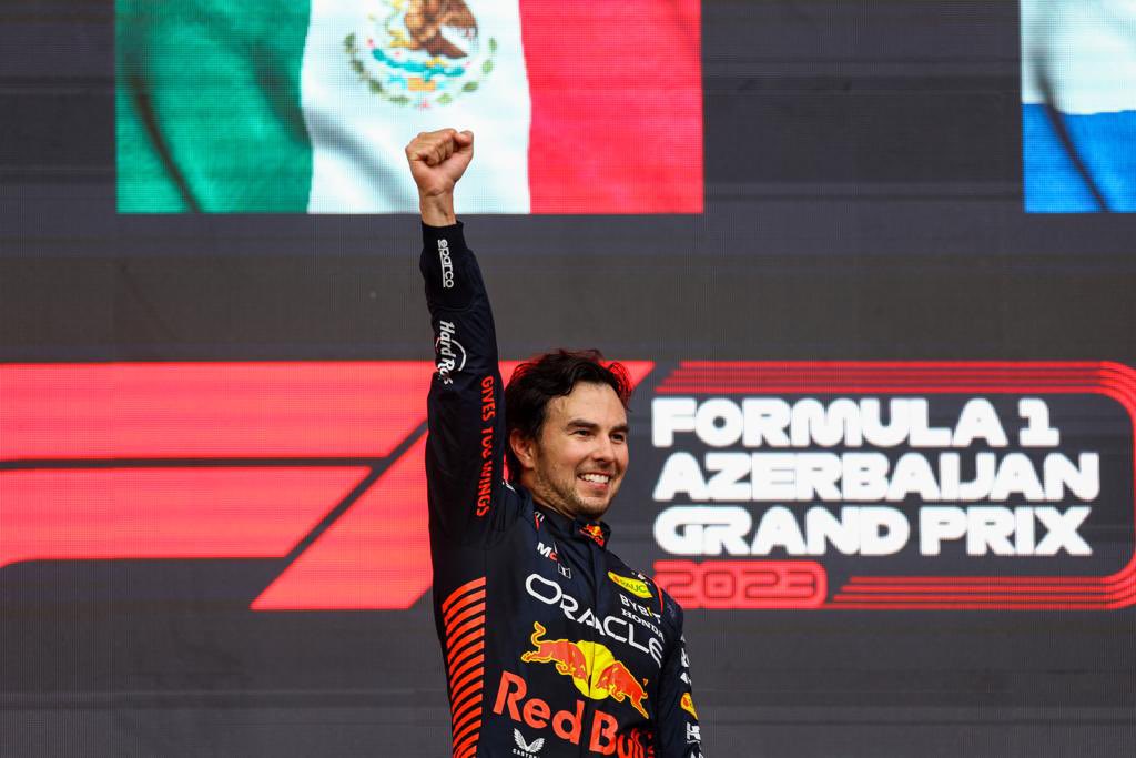 We dominated this weekend, Great job <a href="/redbullracing/">Oracle Red Bull Racing</a> and a great result for the team. We are in the fight!! 

Dominamos este fin de semana, Gran trabajo por parte de <a href="/redbullracing/">Oracle Red Bull Racing</a> y un gran resultado para el equipo.Estamos en la pelea!! 

#SP11