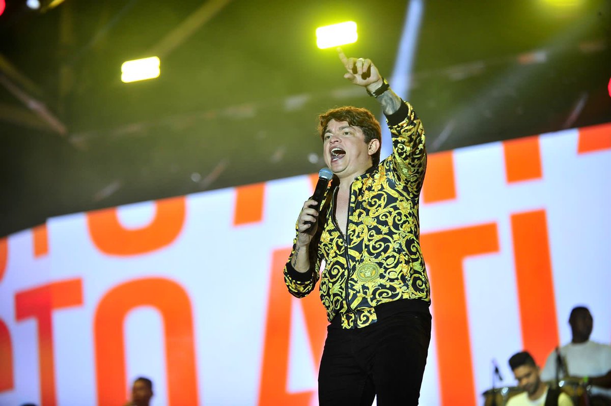 En el cierre del 56 <a href="/fesvallenato/">Festival Vallenato</a> el <a href="/MonoZabaleta/">Mono Zabaleta</a> puso a bailar a los asistentes al parque de la Leyenda Vallenata. 
“La bomba” estalló al final para decirle a todos una vez más que tenemos folclor para muchos años. 
#FestivalVallenato #Vallenato #PolloVallenato <a href="/mincultura/">MinCultura Colombia</a>