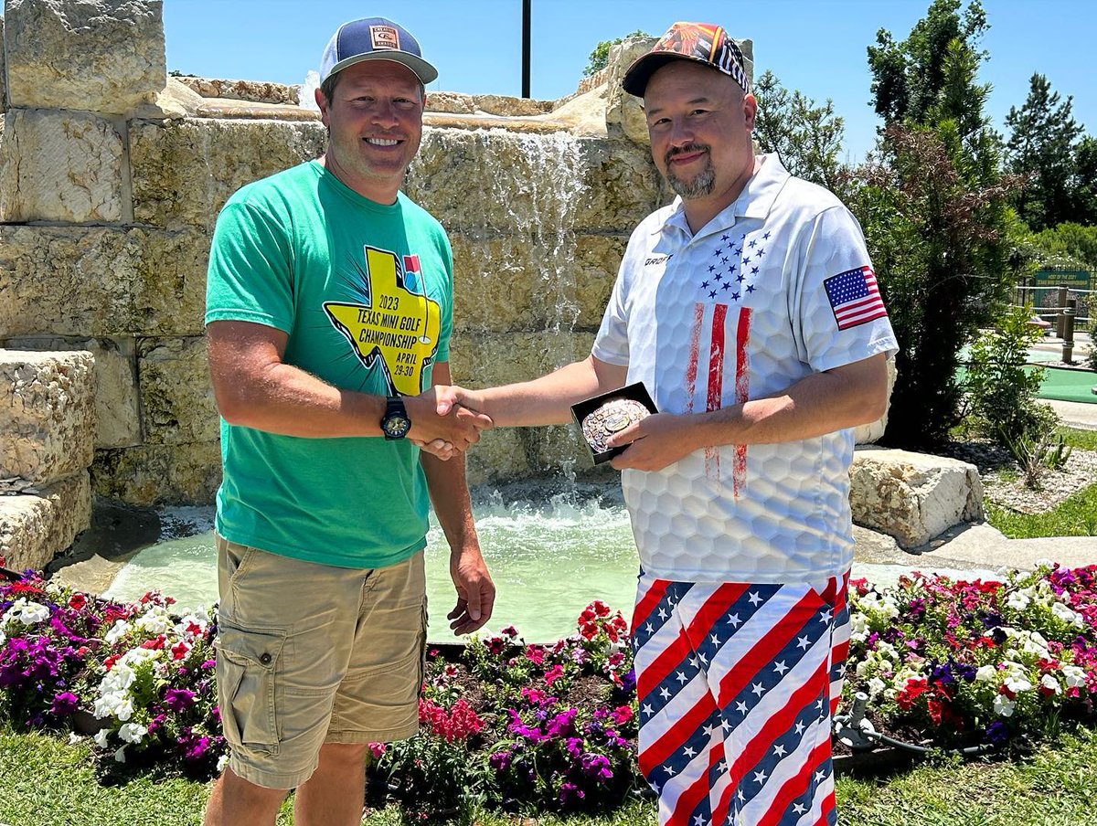 AMAMiniGolf's tweet image. Congrats to Geoff Mosk for winning our most recent tournament at @LongviewGreens this past weekend. The win comes with the coveted belt buckle, one of the best minigolf trophies we have seen!

#minigolf #miniaturegolf #MinigolfMonday #Texas