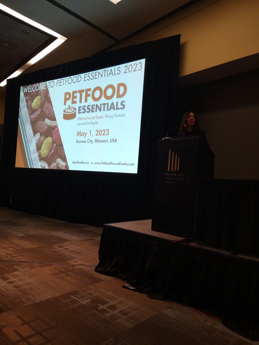 #Petfood Essential has just started. It is great to see so many Petfood professionals here in #KansasCity  #petindustry We are happy to be here with our #Interzoo  team. <a href="/Interzoo_fair/">Interzoo Trade Fair</a>
