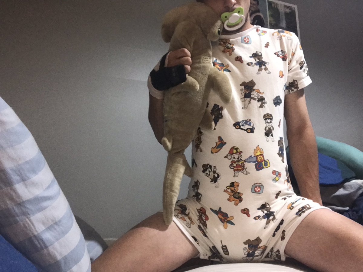 diaperboydan's tweet photo. #abdl #diaperboy https://t.co/FZV8Tm3uwG