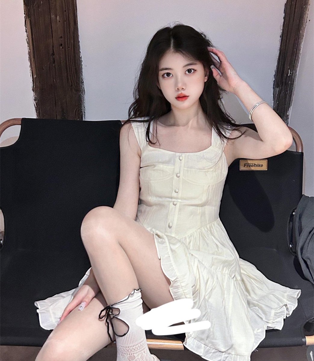 PromoJoint's tweet photo. 地区：汕头  金平区
年龄：22
身高：160
体重：92
茶费：700/p    1700/夜
服务：鸳鸯戏水 奶推漫游 无套口交 六九爱爱 蚂蚁上树 老汉推车 观音坐莲 毒龙钻 （ps.妹妹服务好不矫情，资源已扫雷）
查看的顶置推文获取mm联系方式
#汕头喝茶 #汕头兼职 #汕头资源 https://t.co/iQuvamqZ0s