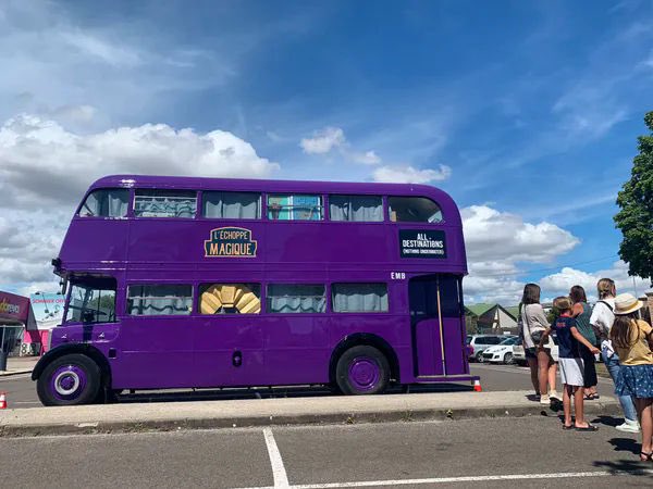 UHP's tweet photo. Le #Magicobus sera dans le Grand-Est durant le week-end de l’Ascension ! #HarryPotter ⚡️
➡️ https://t.co/tTVAlprMax https://t.co/2I2Xqf8pi1