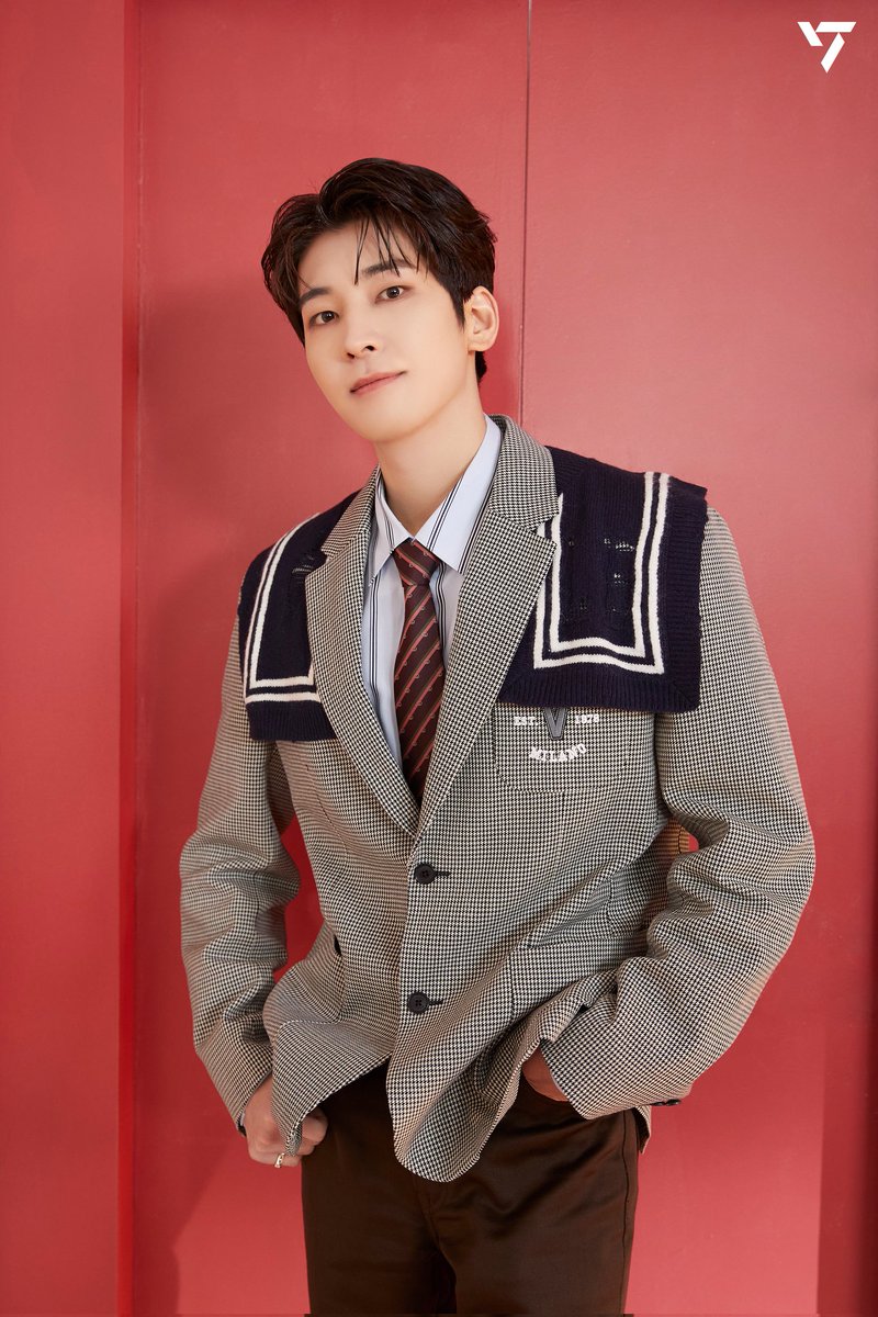jwonuarchive's tweet photo. Wonwoo 'FML' Jacket Behind Sketch https://t.co/NF0dFOYqxJ