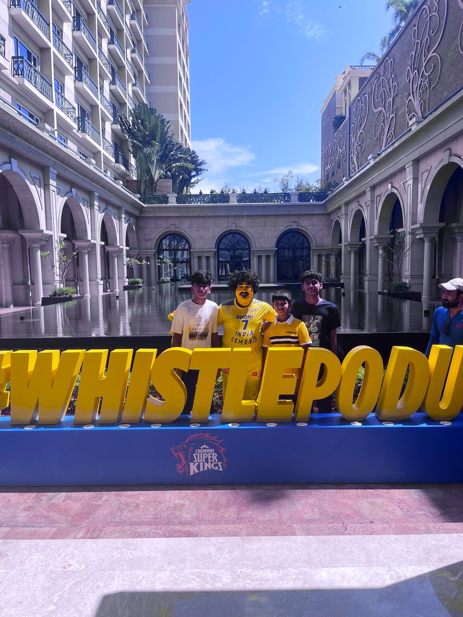 CricSuperFan's tweet image. 1. 650+ crew members
2. IPL 2013 Season - 461 Runs
3. Suresh Raina (16 balls)

#CrusingKingsContest

Whistlepodu, Fingers Crossed to win !