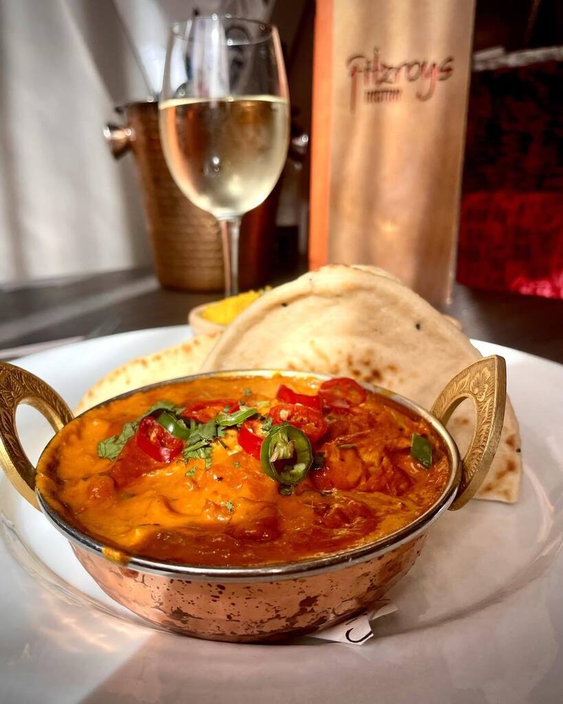 Happy bank holiday Monday 🥂

Treat yourself to some good food and a glass of wine you deserve it 🍷

Tag a friend to win a lunch for 2 😊👏🏻💃🏻

#fitzroys #food #lunch #diner #openallday #30%off #treat #derry