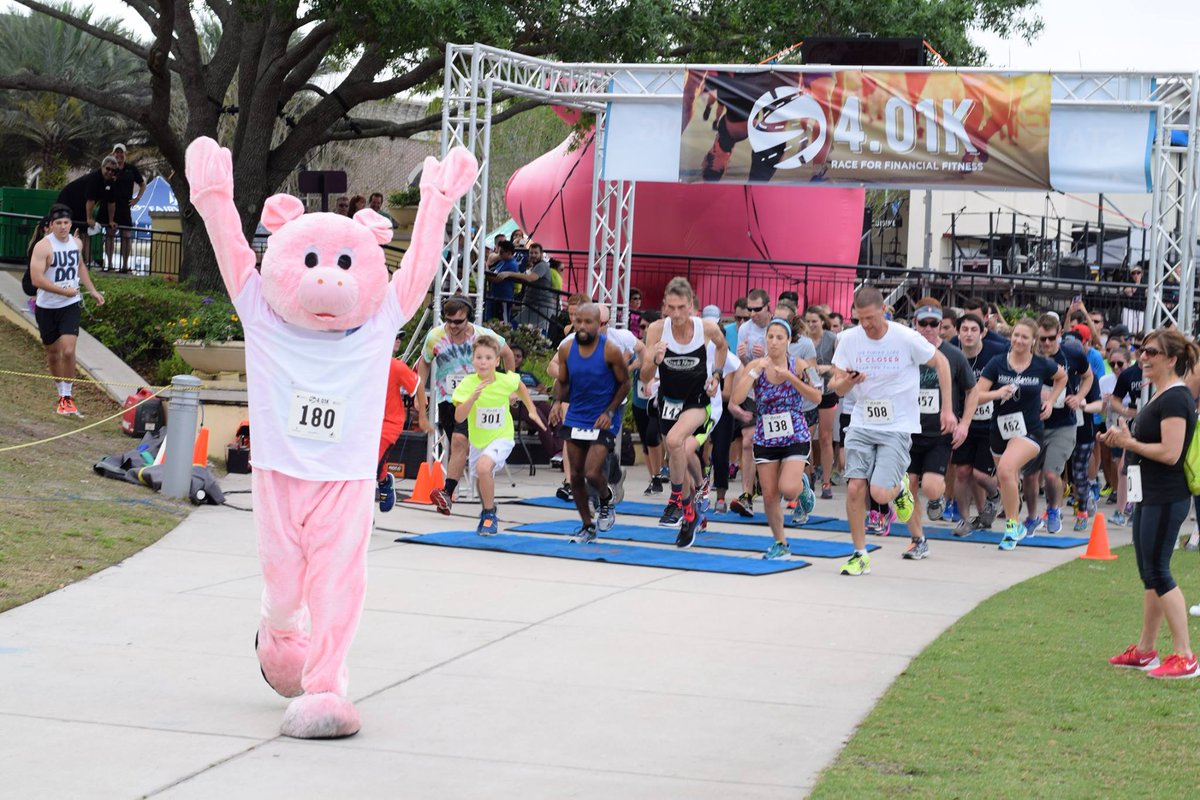 JACentralFL's tweet photo. PIG E. BANK is getting fit for the 8th annual 4.01K Race for Financial Fitness™

Pig E. Bank is very wise...because he's filled with common cents.

REGISTER NOW: https://t.co/PVBCrKy0hS

https://t.co/IJuFQxUEDA https://t.co/EPwGLzqGVo