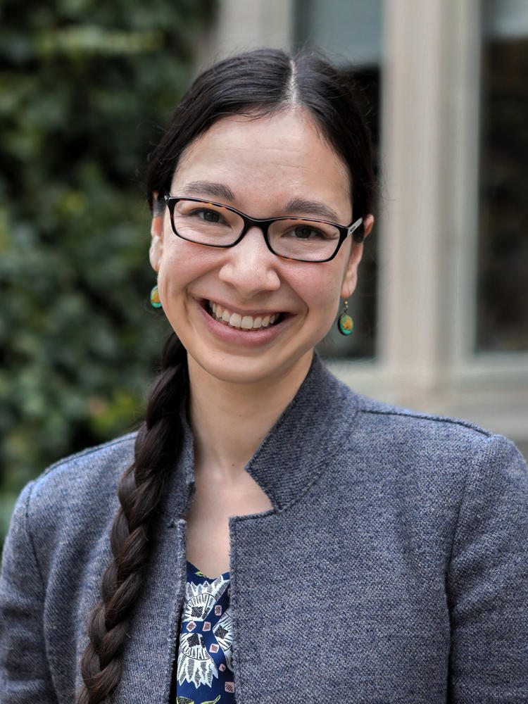 Celebrate Asian American &amp; Pacific Islander Heritage Month with us by enjoying free access to this article on Chinese migrants by @BethLewWilliams (<a href="/PrincetonHist/">Princeton History</a>, <a href="/PrincetonEFF/">Effron Center for the Study of America</a>) from our July 2021 issue!

cambridge.org/core/journals/…

#AANHPIHM, #AsianAmericanMonth, #twitterstorians