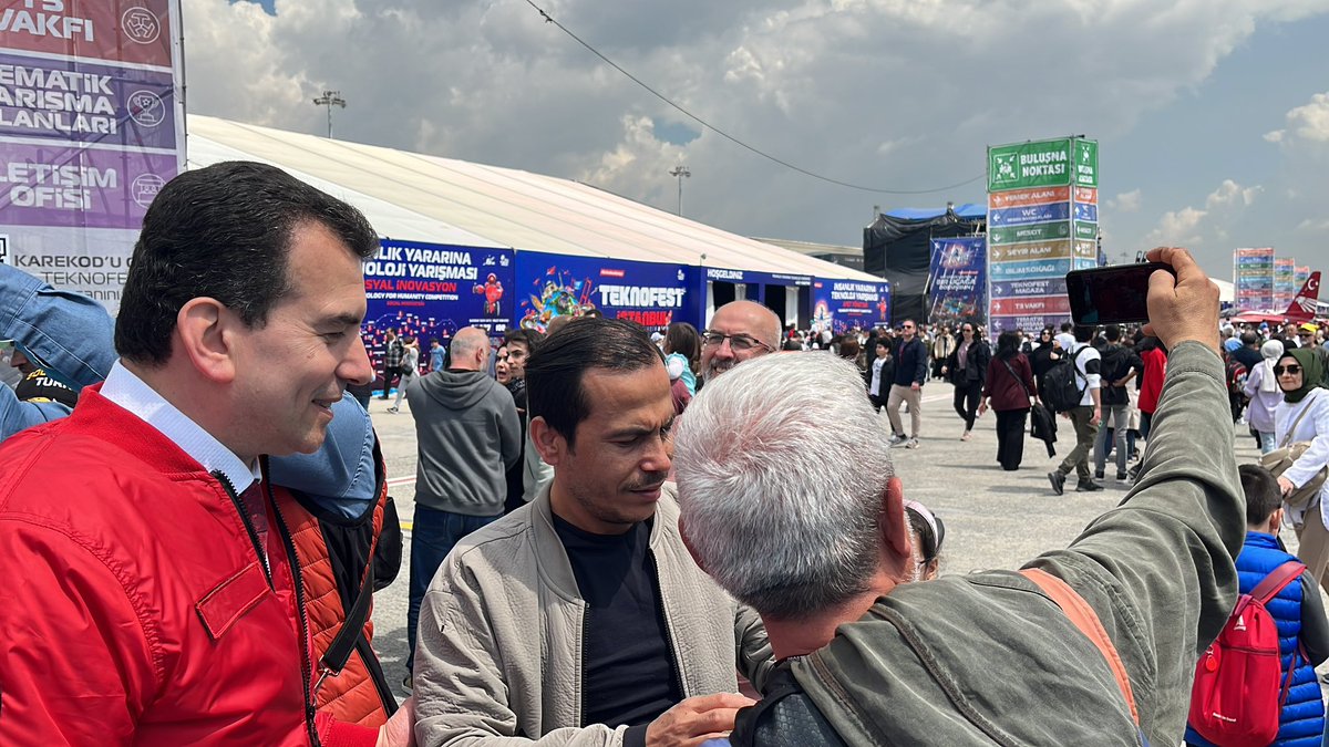 s_selimsimsek's tweet photo. 📌 Teknofest

Ayakları yere basmayan festival Teknofest’teyiz https://t.co/7QOAUVUB93