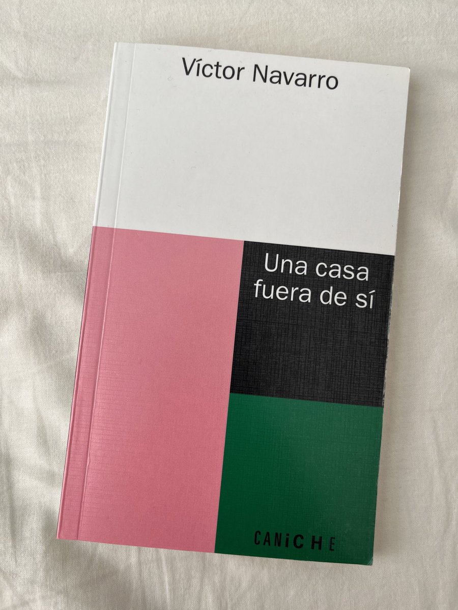 5luisasanchez's tweet photo. ABRIL: un ensayo y una novela. Este mes he devorado un libro en 3 días :) Llevaba mucho sin leer novelas y creo que Elísabet Benavent sabe enganchar, recomiendo cualquier libro suyo https://t.co/RlGuP1YM1R