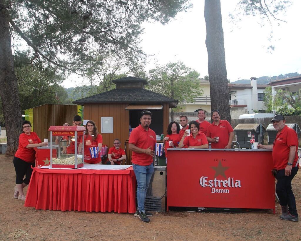 Avui, Dia Internacional de la Persona Treballadora, un sentit homenatge a tothom qui fa possible SolRe Percussió. Gràcies per la vostra feina!!
.
.
.
#SolRe #percussió #batucada #lleure #1demaig #1rdemaig #maig #diadeltreballador #solretronada23 #gràcies instagr.am/p/CrsogxINoVp/