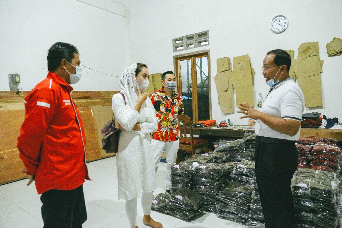 kalicode97's tweet image. Mari tekun menjaga solidaritas, bersama PSI Bantu UMKM