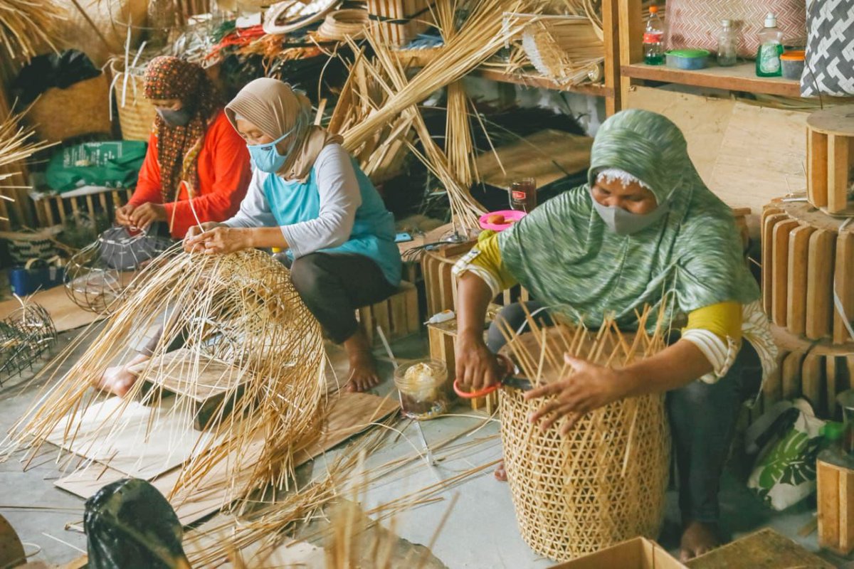 kalicode97's tweet image. Mari tekun menjaga solidaritas, bersama PSI Bantu UMKM