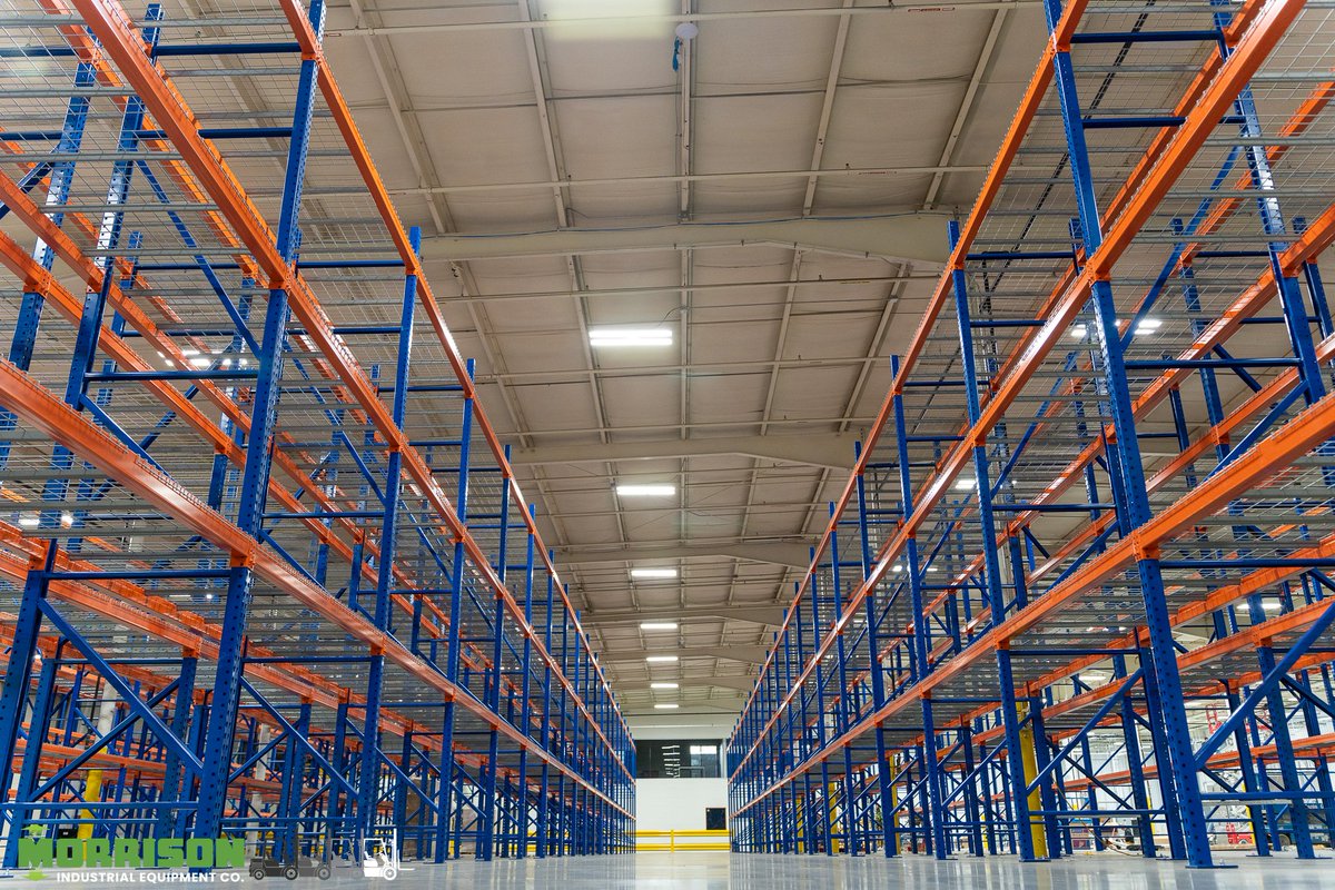 MorrisonInd's tweet photo. Pictured is Unarco Pallet Rack & Engineered Systems pallet racking that we recently designed and installed at @boxedwater ! Click the link to contact our Warehouse Design Services and learn how you can optimize your warehouse space today: https://t.co/O9bGEY0saw

#boxedwater #warehouse #palletracking #forklift #storagesolutions #morrisonindustrial
