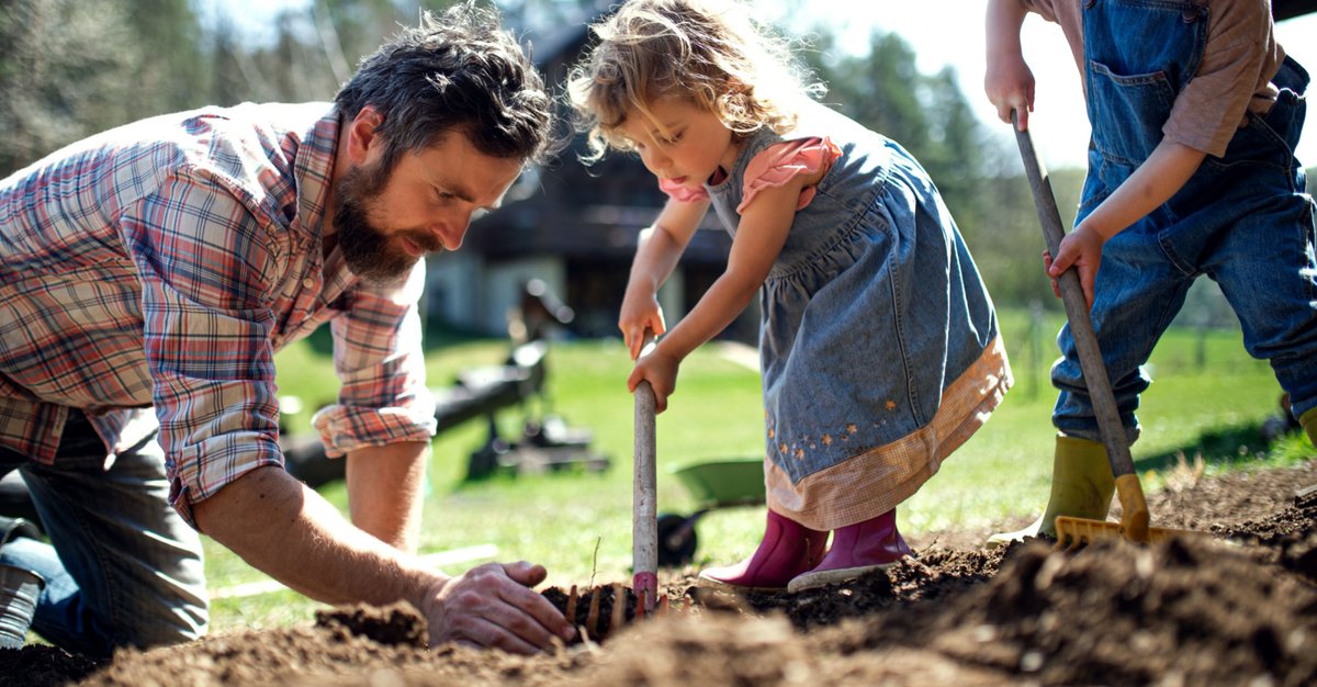 𝐅𝐞𝐬𝐭𝐚 𝐝𝐞𝐥 𝐋𝐚𝐯𝐨𝐫𝐨 𝟐𝟎𝟐𝟑
“𝐒𝐞 𝐥’𝐮𝐨𝐦𝐨 𝐧𝐨𝐧 𝐥𝐚𝐯𝐨𝐫𝐚 𝐚𝐧𝐜𝐡𝐞 𝐃𝐢𝐨 𝐞̀ 𝐜𝐨𝐦𝐞 𝐝𝐢𝐬𝐨𝐜𝐜𝐮𝐩𝐚𝐭𝐨!”
#1maggio 
✅ salvatoremartinez.com/festa-del-lavo…