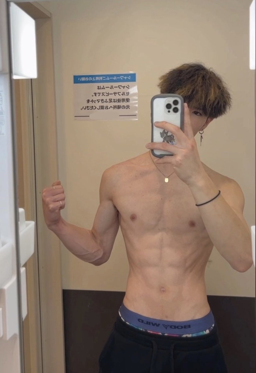 _snooopdogg12's tweet photo. ちゃんと筋トレしてます https://t.co/A64bQr5dSe