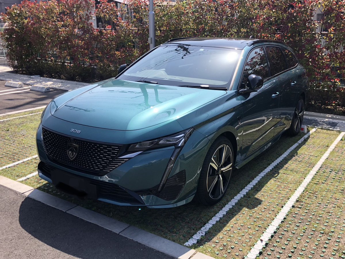 higeo88's tweet photo. プジョー遍歴！
1台目308sw（2015年製）
2台目2008 （2020年製)
3台目308sw (2023年製)

やっぱりステーションワゴンが好きです😊 https://t.co/JEXTgAnmoB