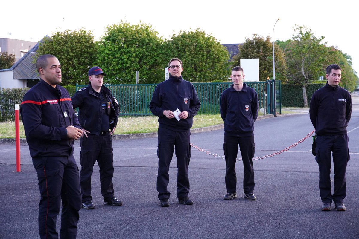 AdrienPonin's tweet image. Merci à vous pour nos échanges, bonne route💪
Gute Sendung an die ganze deutsche Kolonne!🇨🇵🇩🇪🇪🇺 
#SDIS41 #MCPU