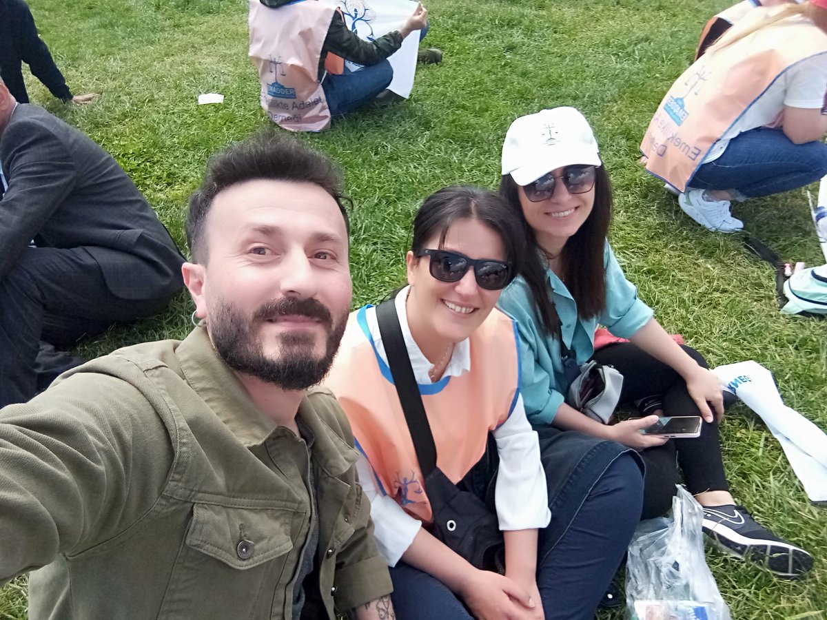 karaca15486703's tweet photo. Alandayız,
Mücadeleye devam.
Emadder aileme selam olsun ❤️
#EMADDER https://t.co/ZunBDPzUu5
