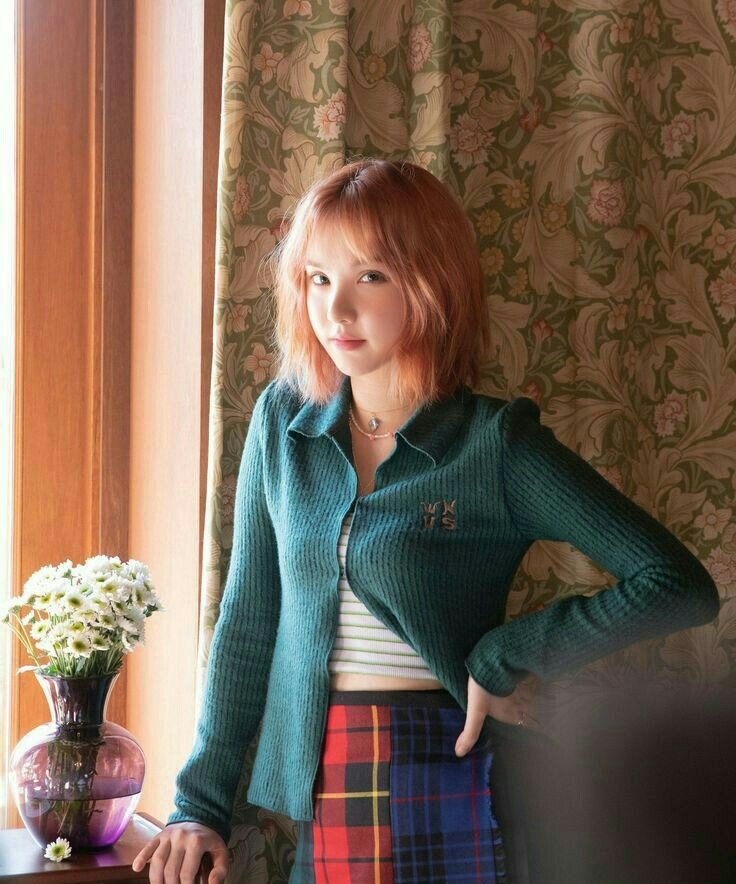 bbleeele's tweet photo. bias challenge : pick 4 Idols with this color in their outfit

I got: green

reply for a color! https://t.co/z1307UzEJo