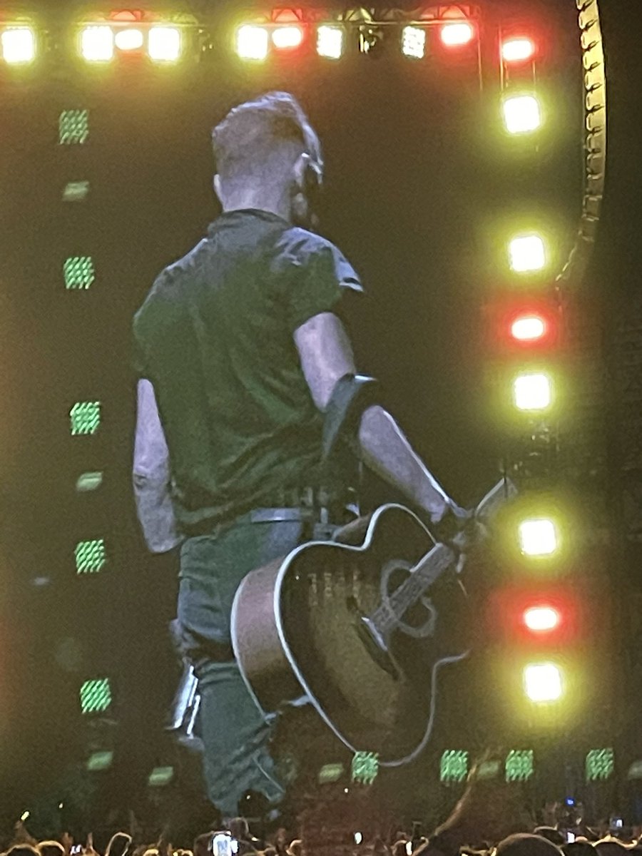 David Vega M tweet media