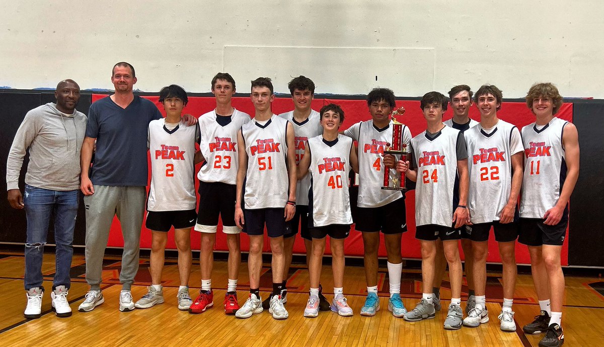 Bdishman80's tweet photo. It was fun watching these young men compete and win the tournament in Avery County! @WataugaMBB @wataugaboosters https://t.co/mocXS9MDU6