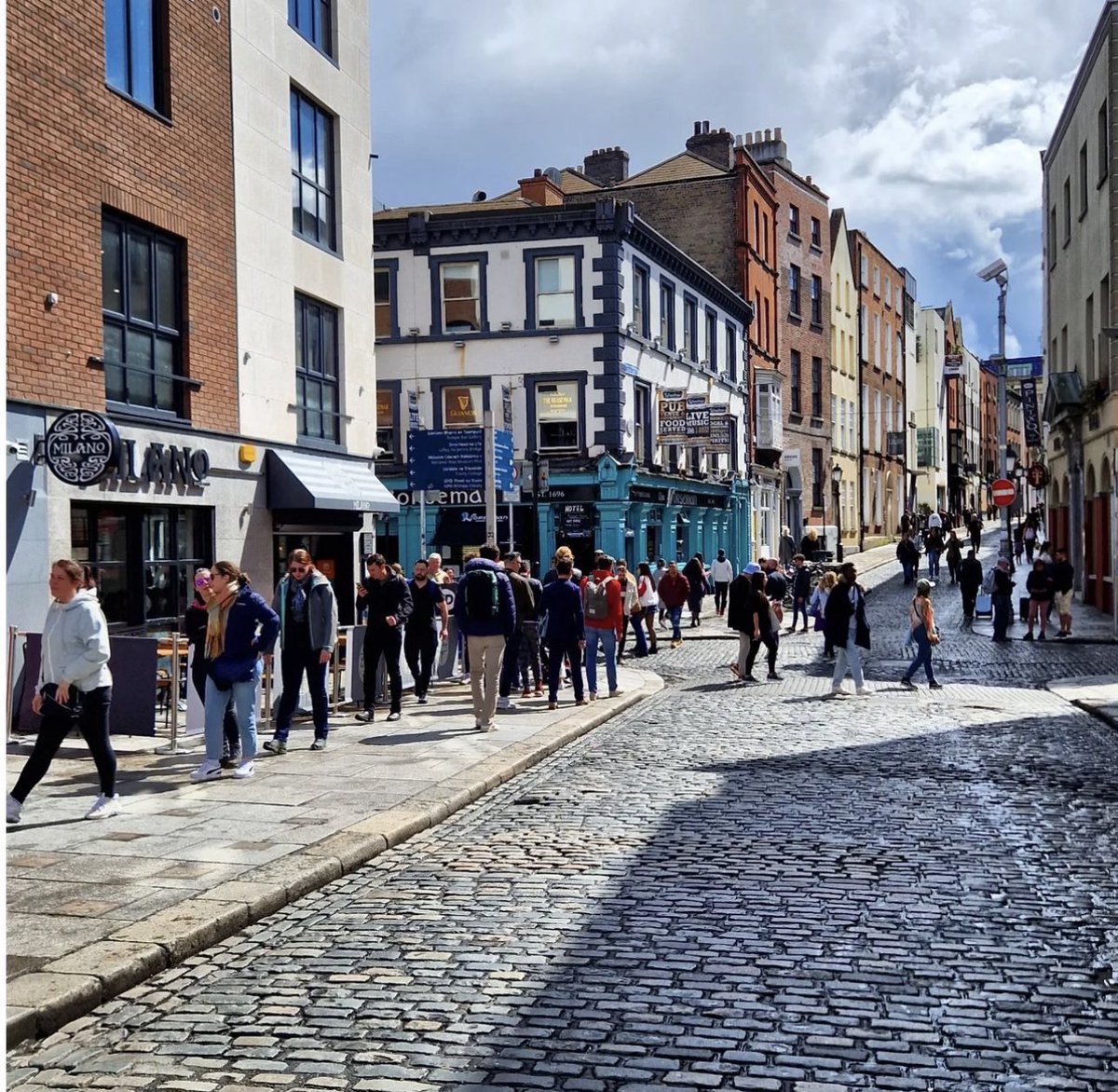 The Norseman (@norsemanpub) on Twitter photo A Beautiful Bank Holiday Monday 🤩
Thank you to our friends <a href="/TempleBarDub/">Discover Temple Bar</a> for this epic shot 🫶🏻
#thenorseman #thenorsemanpub #templebar #dublin #dublinpubs #discovertemplebar #templebardublin #bankholiday #ireland #irishpub A Beautiful Bank Holiday Monday 🤩
Thank you to our friends <a href="/TempleBarDub/">Discover Temple Bar</a> for this epic shot 🫶🏻
#thenorseman #thenorsemanpub #templebar #dublin #dublinpubs #discovertemplebar #templebardublin #bankholiday #ireland #irishpub